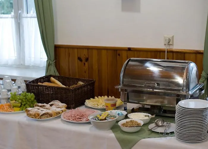 Pratr بيت ضيافة Třeboň